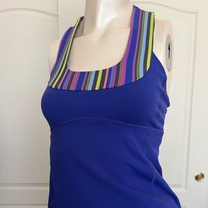 Lululemon tanktop. Beautiful colors. Great condition. Used like new. Size 6.